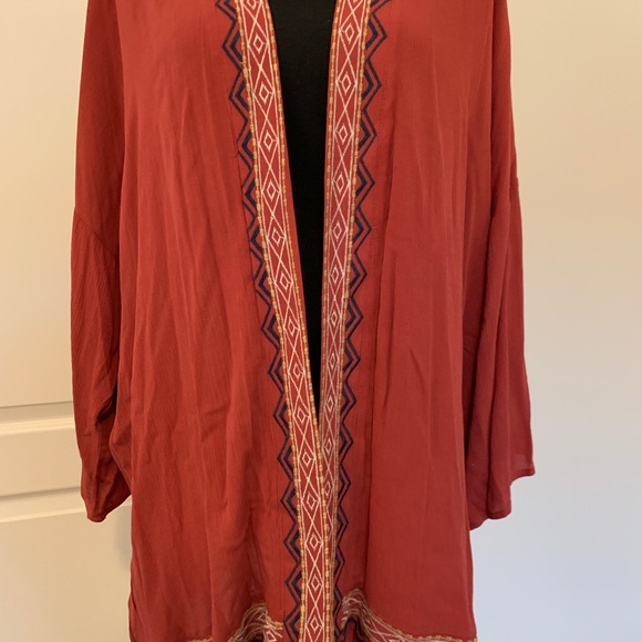 Burnt Orange Shawl w/ Design - Picture 3 of 12
